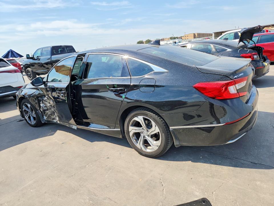 70285786 :رقم المزاد ، 1HGCV1F53LA056022 vin ، 2020 Honda Accord مزاد بيع