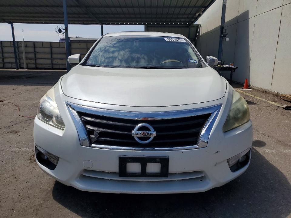 69549706 :رقم المزاد ، 1N4AL3AP3FC226815 vin ، 2015 Nissan Altima مزاد بيع