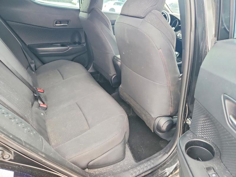 69890506 :رقم المزاد ، NMTKHMBX3JR060001 vin ، 2018 Toyota C-hr مزاد بيع