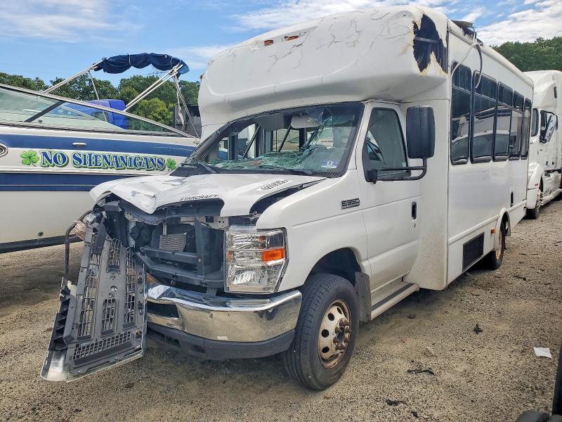 68066006 :رقم المزاد ، 1FDEE3FS8KDC12265 vin ، 2019 Ford Econoline مزاد بيع