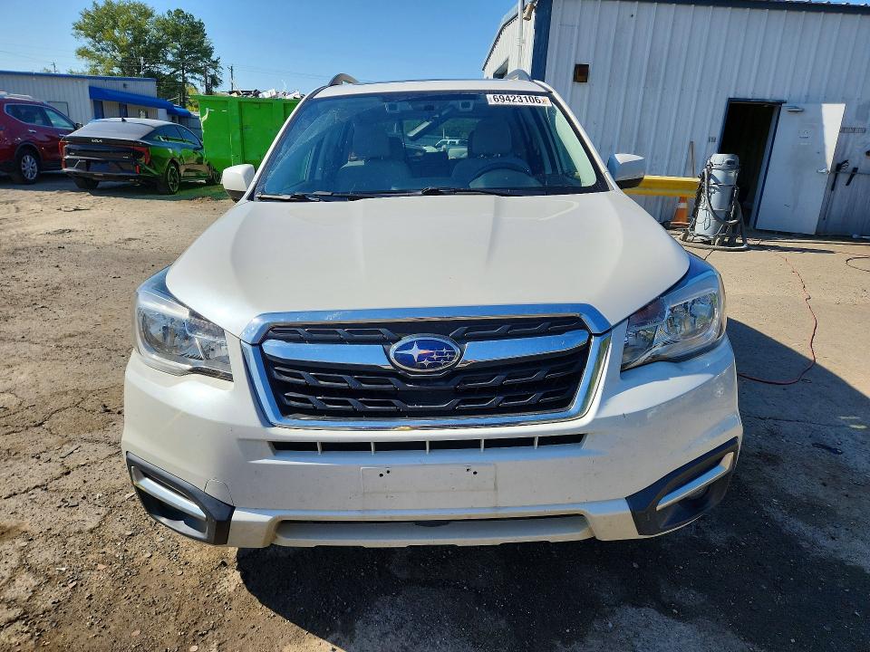 69423106 :رقم المزاد ، JF2SJAGC4JH438519 vin ، 2018 Subaru Forester مزاد بيع