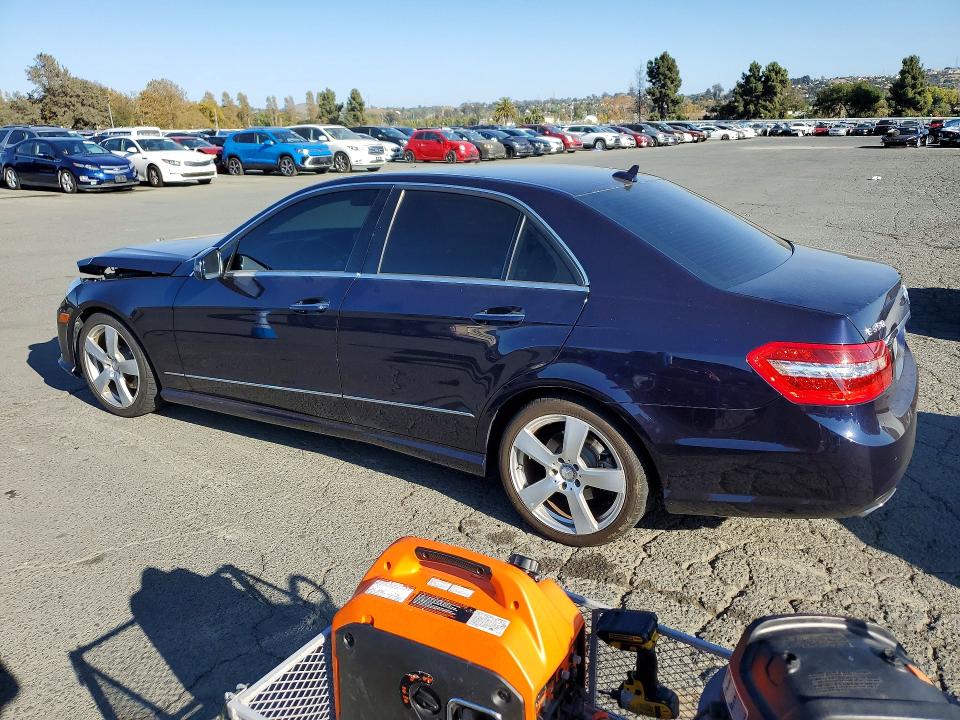 68403076 :رقم المزاد ، WDDHF5GB4BA387256 vin ، 2011 Mercedes-benz E مزاد بيع