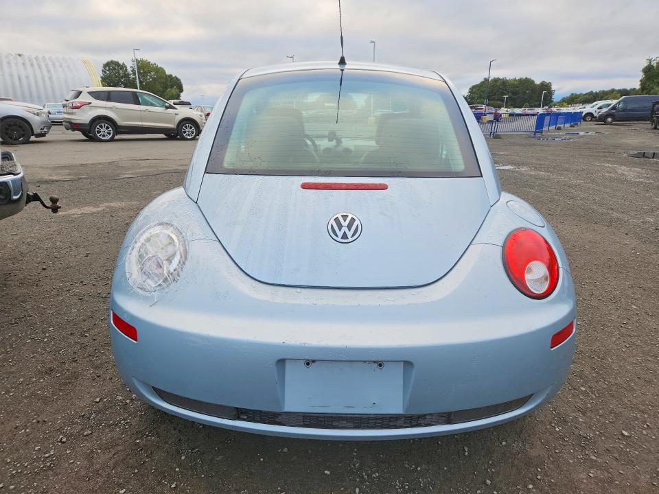 69946816 :رقم المزاد ، 3VWPW3AG6AM010666 vin ، 2010 Volkswagen New Beetle مزاد بيع