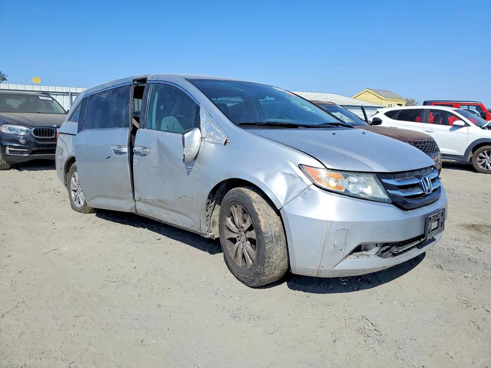 Продажа на аукционе авто 2015 Honda Odyssey, vin: 5FNRL5H46FB035218, номер лота: 70002576