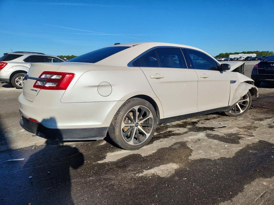 70096416 :رقم المزاد ، 1FAHP2F83FG103121 vin ، 2015 Ford Taurus مزاد بيع