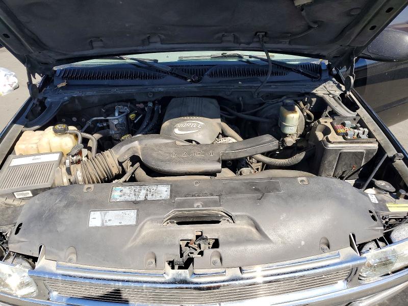 2002 Chevrolet Tahoe მანქანა იყიდება აუქციონზე, vin: 1GNEK13TX2R199396, აუქციონის ნომერი: 68002876
