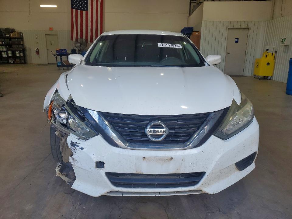 Продажа на аукционе авто 2017 Nissan Altima, vin: 1N4AL3AP0HC203219, номер лота: 70157036