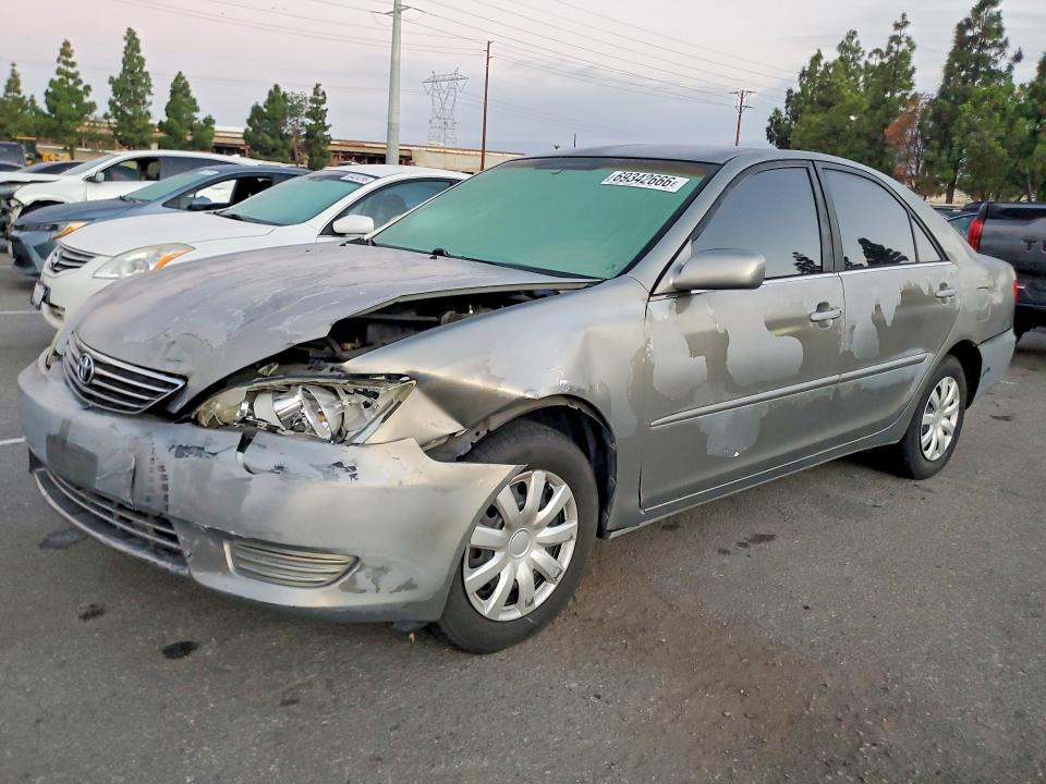 69342666 :رقم المزاد ، 4T1BE32K75U621452 vin ، 2005 Toyota Camry مزاد بيع