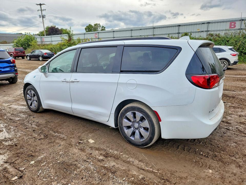 Продажа на аукционе авто 2018 Chrysler Pacifica, vin: 2C4RC1H72JR356317, номер лота: 69066816