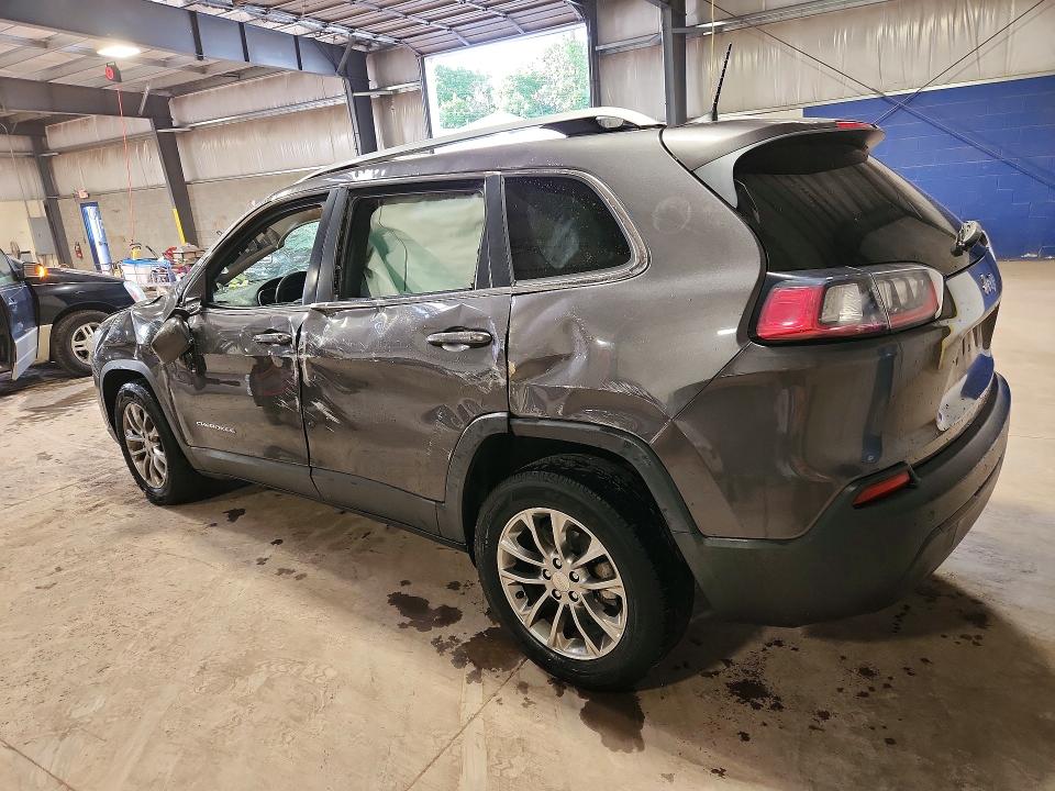 70159946 :رقم المزاد ، 1C4PJLLB7KD318705 vin ، 2019 Jeep Cherokee مزاد بيع