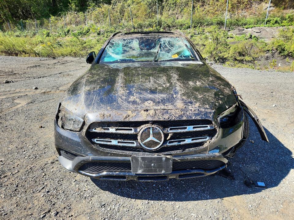 70161706 :رقم المزاد ، W1KZH6AB8MA913209 vin ، 2021 Mercedes-benz E مزاد بيع