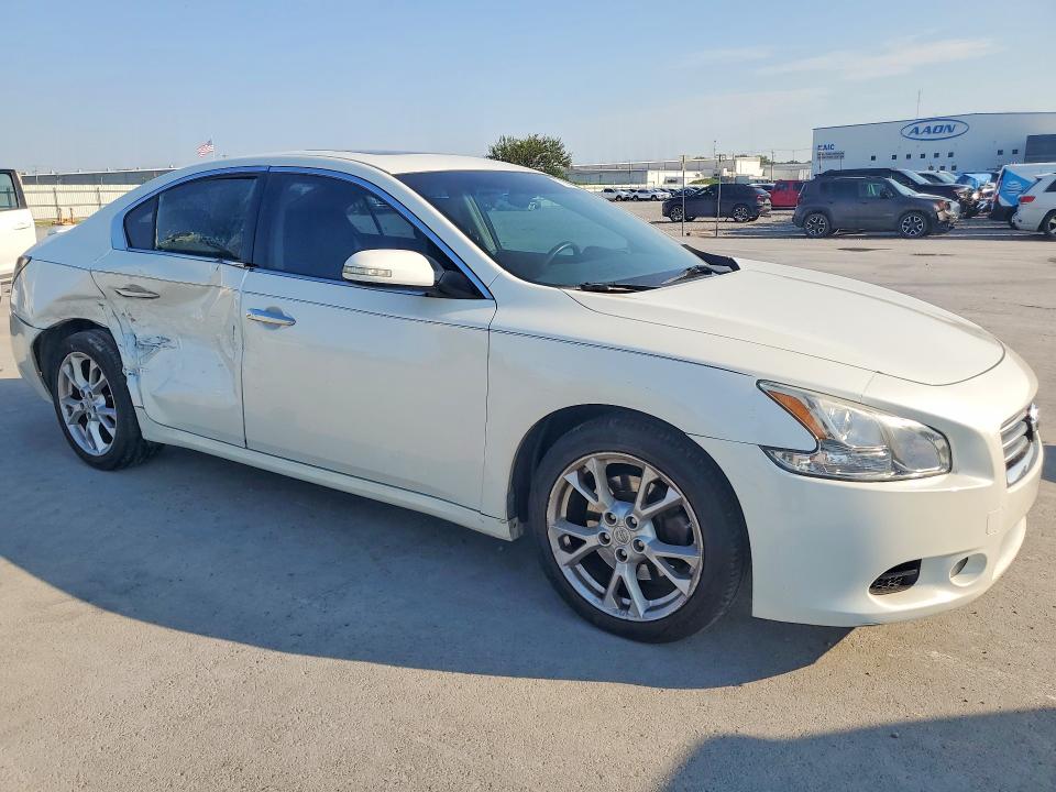 2014 Nissan Maxima მანქანა იყიდება აუქციონზე, vin: 1N4AA5APXEC470722, აუქციონის ნომერი: 70670136