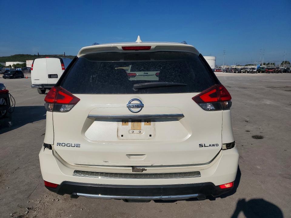 Продажа на аукционе авто 2017 Nissan Rogue, vin: JN8AT2MV3HW025422, номер лота: 70157946