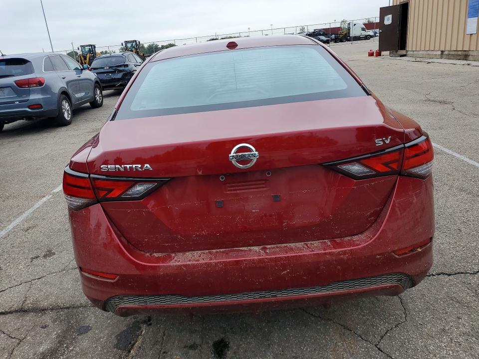 70140686 :رقم المزاد ، 3N1AB8CV3MY330380 vin ، 2021 Nissan Sentra مزاد بيع
