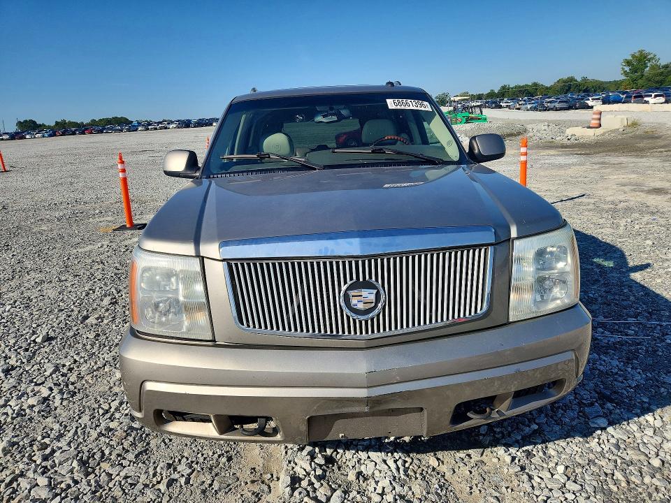68661396 :رقم المزاد ، 3GYFK66N63G229741 vin ، 2003 Cadillac Escalade مزاد بيع