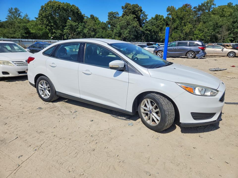 Продажа на аукционе авто 2015 Ford Focus, vin: 1FADP3F27FL317567, номер лота: 67834386