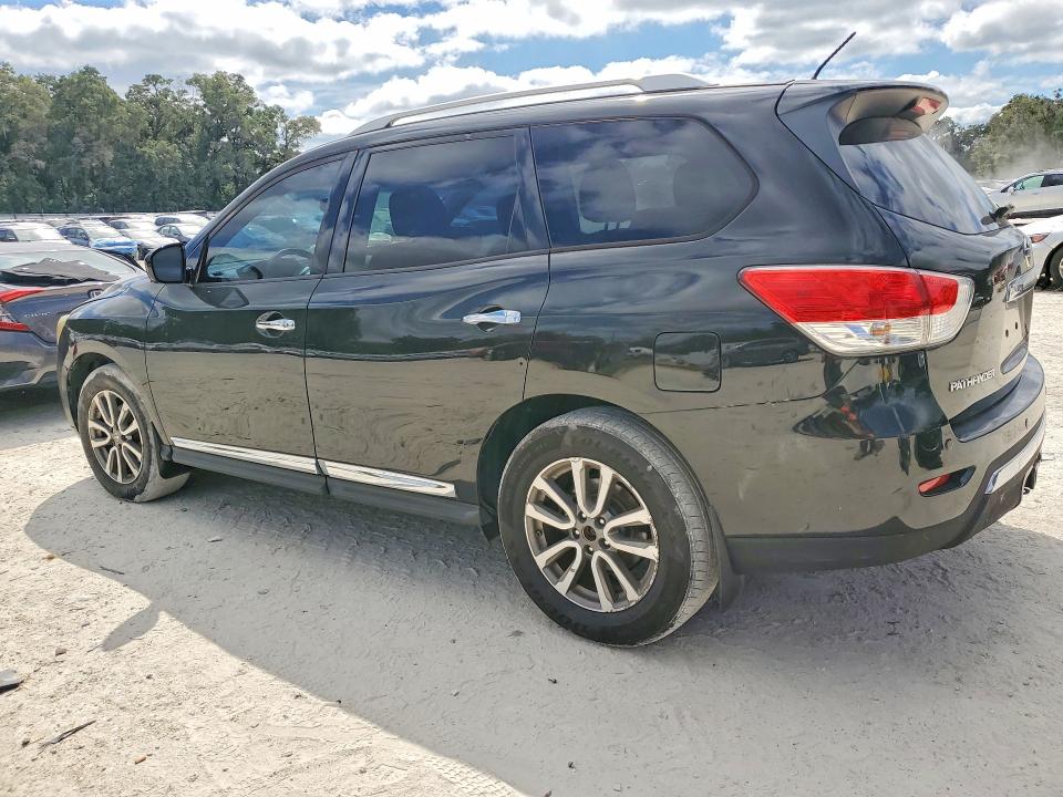70612206 :رقم المزاد ، 5N1AR2MM0FC722106 vin ، 2015 Nissan Pathfinder مزاد بيع