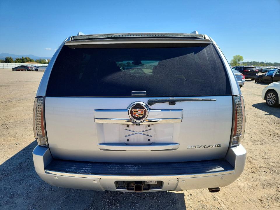 2013 Cadillac Escalade მანქანა იყიდება აუქციონზე, vin: 1GYS4JEF4DR200598, აუქციონის ნომერი: 65962186
