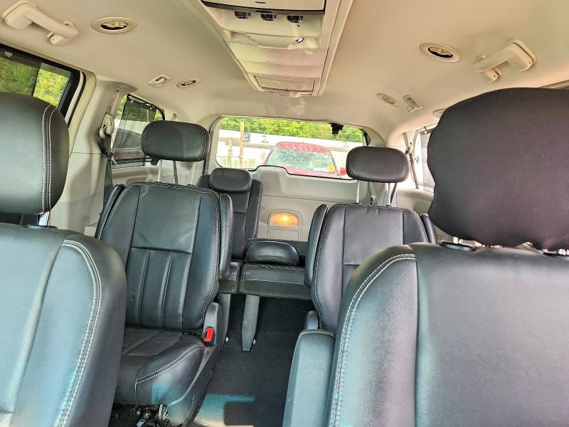 67141486 :رقم المزاد ، 2A4RR8DXXAR366715 vin ، 2010 Chrysler Town & Country مزاد بيع