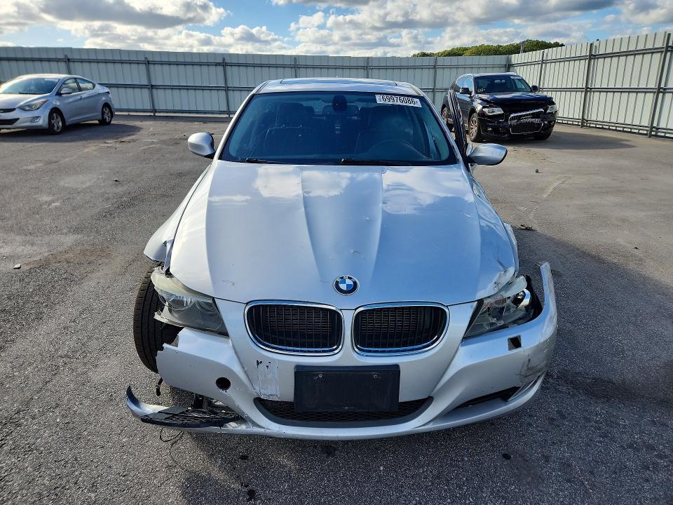 69976086 :رقم المزاد ، WBAPK5C52BA655123 vin ، 2011 Bmw 328 مزاد بيع