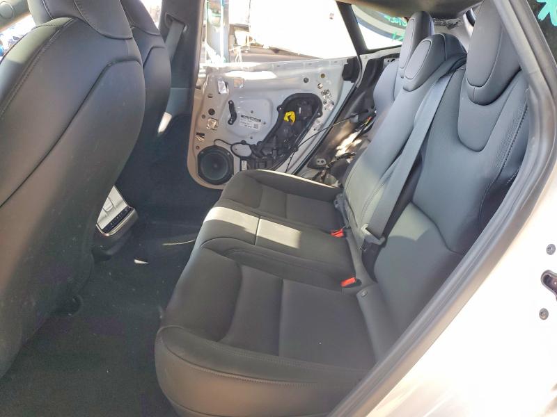68696176 :رقم المزاد ، 5YJSA1E57RF543182 vin ، 2024 Tesla Model S مزاد بيع