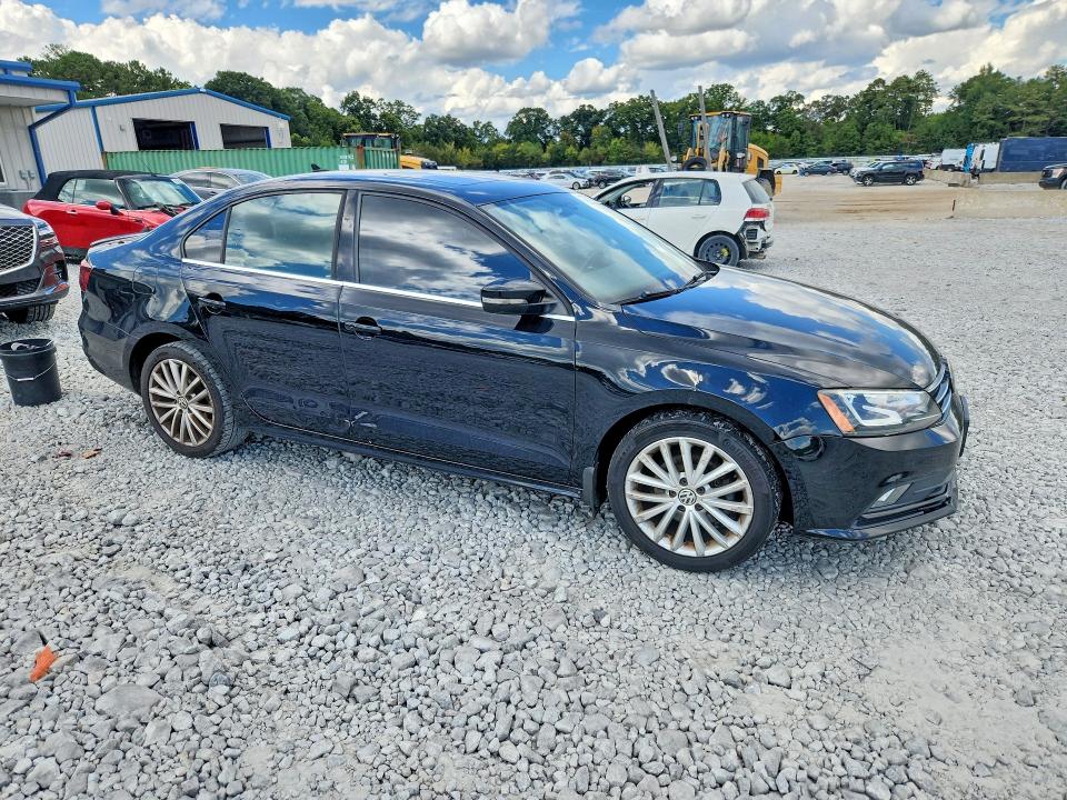 68578856 :رقم المزاد ، 3VWL17AJ2GM310021 vin ، 2016 Volkswagen Jetta مزاد بيع