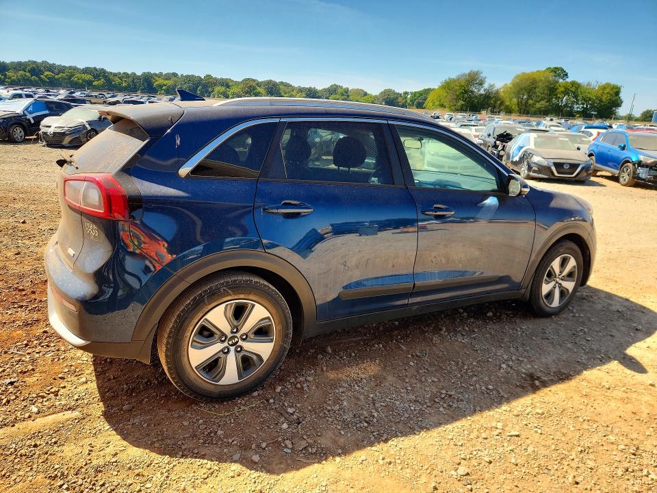 2017 Kia Niro მანქანა იყიდება აუქციონზე, vin: KNDCC3LCXH5037339, აუქციონის ნომერი: 70948096