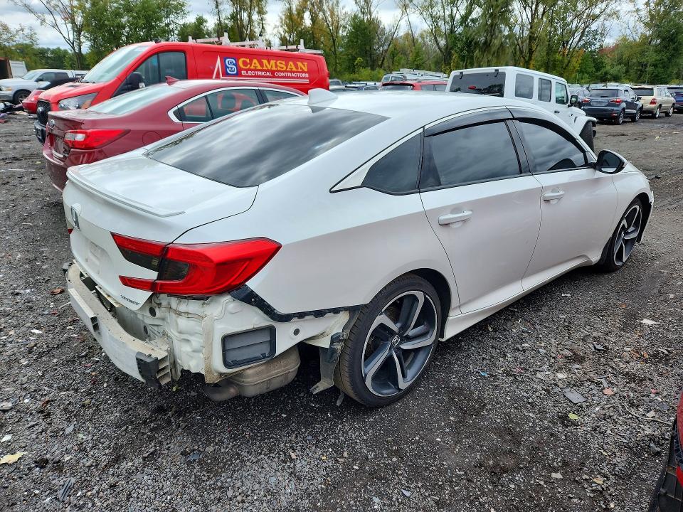 Продаж на аукціоні авто 2018 Honda Accord, vin: 1HGCV1F33JA022108, номер лоту: 69500666