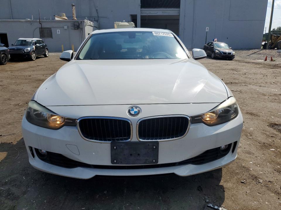 66212526 :رقم المزاد ، WBA3A5C56DF602240 vin ، 2013 Bmw 328 مزاد بيع