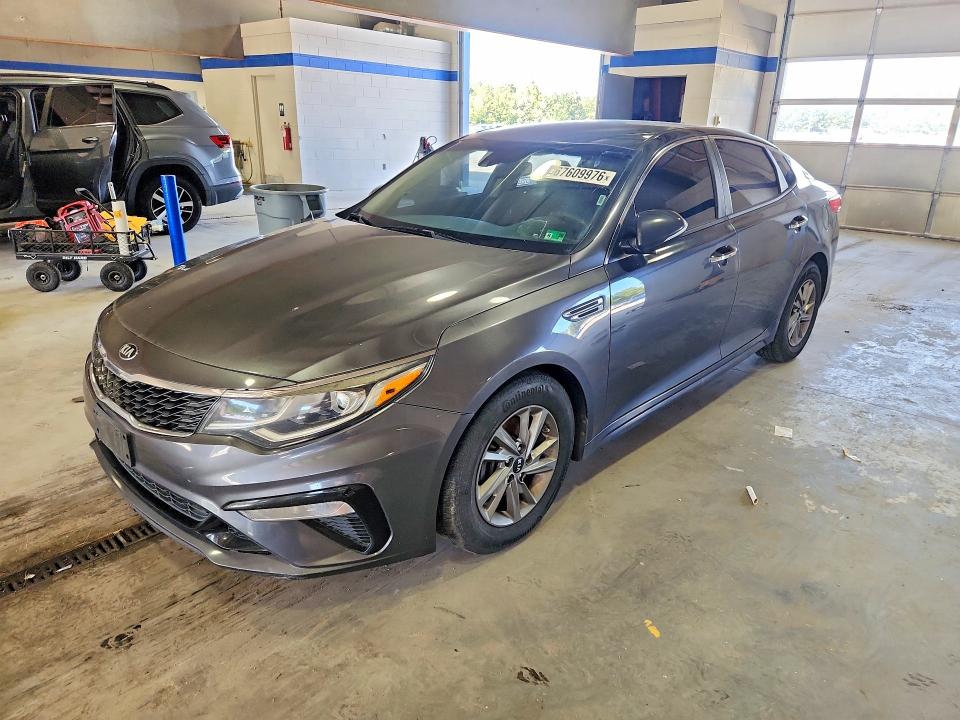 67609976 :رقم المزاد ، 5XXGT4L3XKG308927 vin ، 2019 Kia Optima مزاد بيع