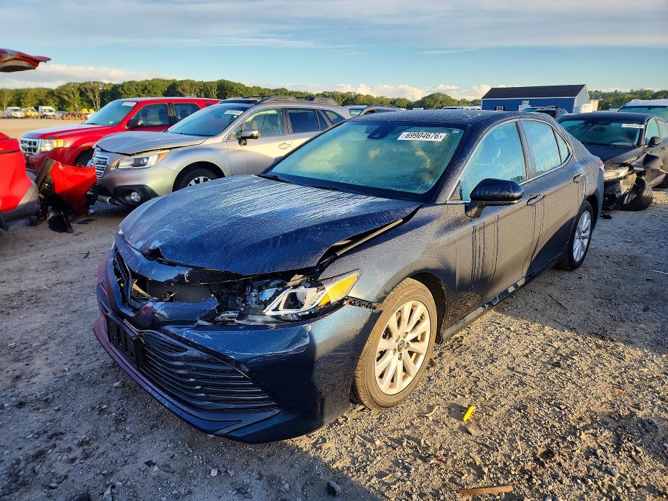 Продажа на аукционе авто 2019 Toyota Camry, vin: 4T1B11HK0KU694276, номер лота: 69904676