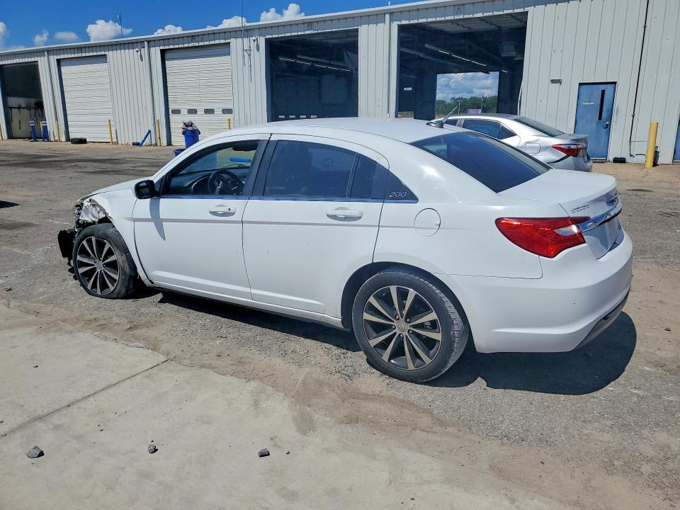 2013 Chrysler 200 მანქანა იყიდება აუქციონზე, vin: 1C3CCBBB2DN545905, აუქციონის ნომერი: 68211156