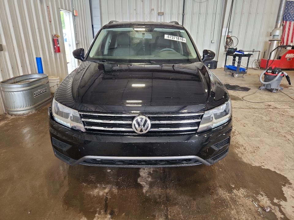 67371816 :رقم المزاد ، 3VV1B7AX2LM077524 vin ، 2020 Volkswagen Tiguan مزاد بيع