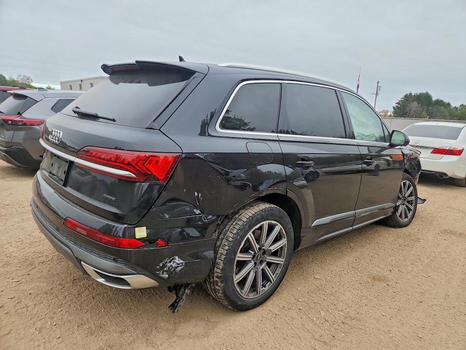 Aukcja sprzedaży 2021 Audi Q7, vin: WA1MXAF76MD033908, numer aukcji: 69743346