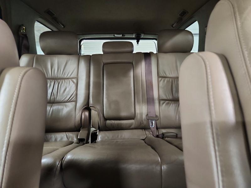 Auction sale of the 2001 Toyota Sequoia, vin: 5TDBT48A51S050685, lot number: 69535946