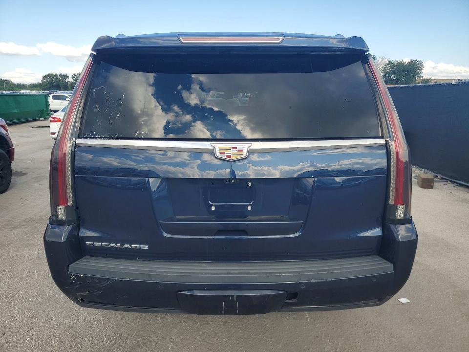 Продажа на аукционе авто 2020 Cadillac Escalade, vin: 1GYS4HKJ1LR193643, номер лота: 70641976