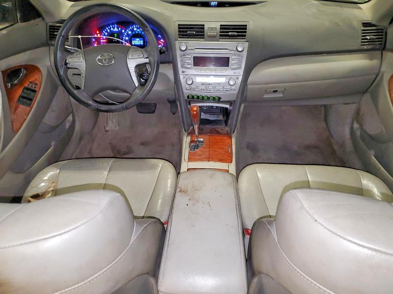 69598096 :رقم المزاد ، 4T1BF3EK7BU212064 vin ، 2011 Toyota Camry مزاد بيع