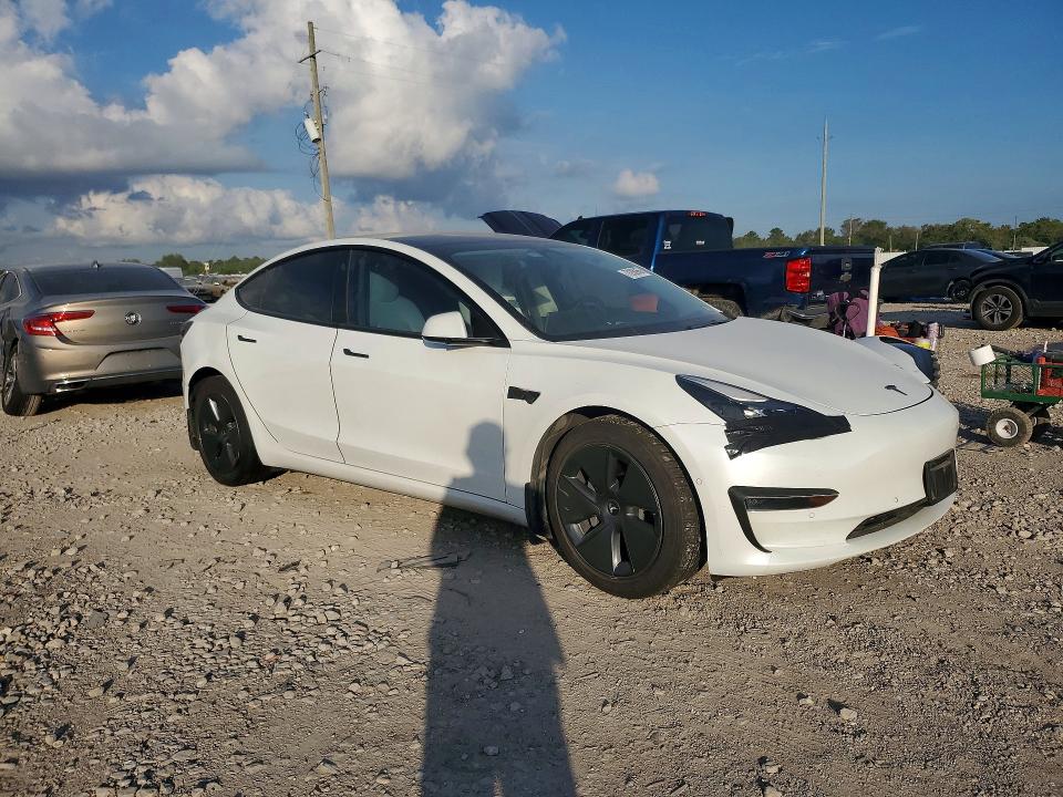 Продажа на аукционе авто 2022 Tesla Model 3, vin: 5YJ3E1EB8NF193277, номер лота: 70288966