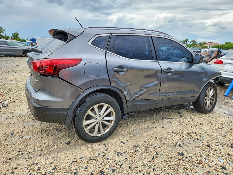 2017 Nissan Rogue Sport მანქანა იყიდება აუქციონზე, vin: JN1BJ1CP1HW022315, აუქციონის ნომერი: 70883266