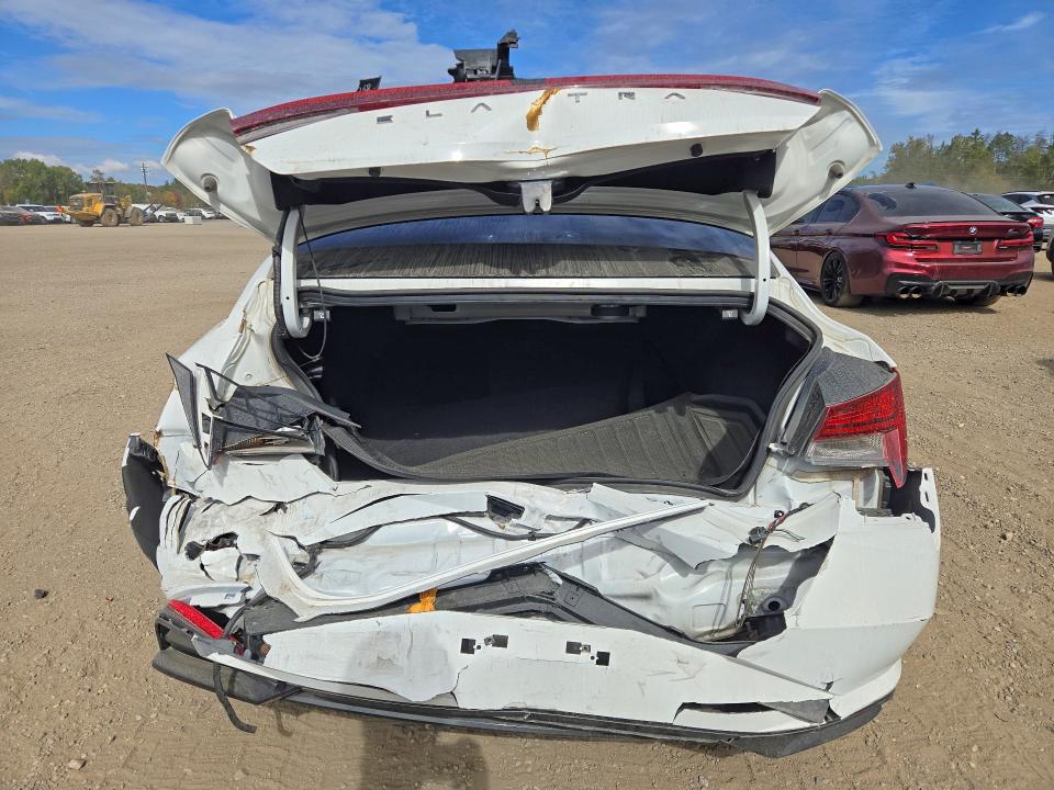 2022 Hyundai Elantra მანქანა იყიდება აუქციონზე, vin: KMHLN4AG2NU324256, აუქციონის ნომერი: 70467356