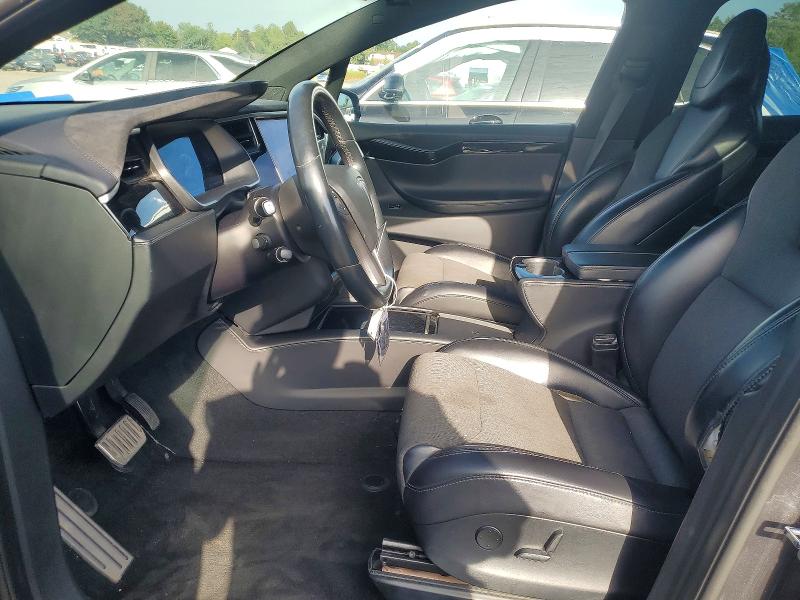 69343946 :رقم المزاد ، 5YJXCAE22JF138308 vin ، 2018 Tesla Model X مزاد بيع