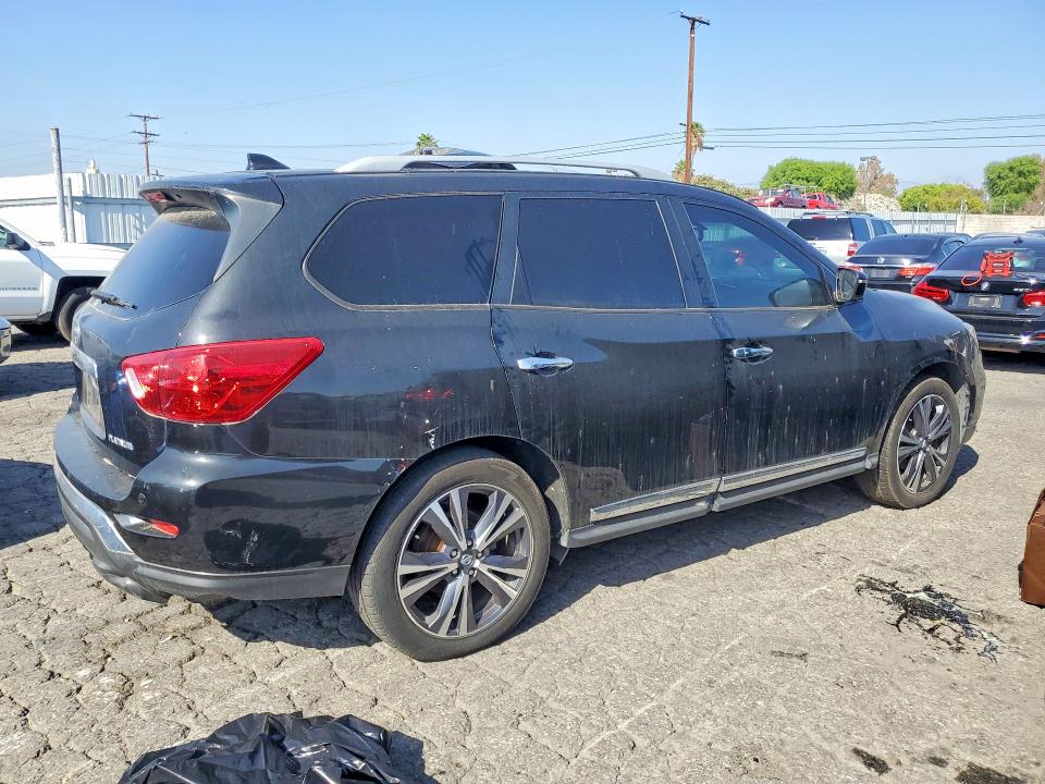 69064396 :رقم المزاد ، 5N1DR2DN3LC601118 vin ، 2020 Nissan Pathfinder مزاد بيع
