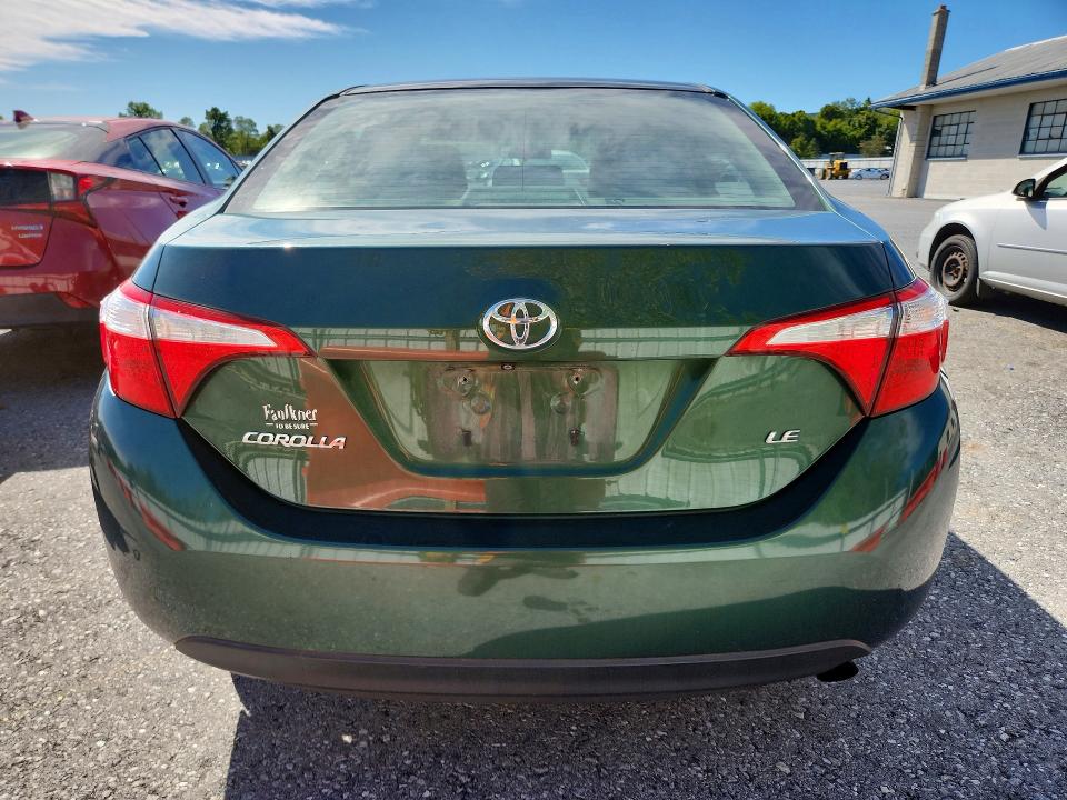 70187006 :رقم المزاد ، 2T1BURHE7FC292052 vin ، 2015 Toyota Corolla مزاد بيع