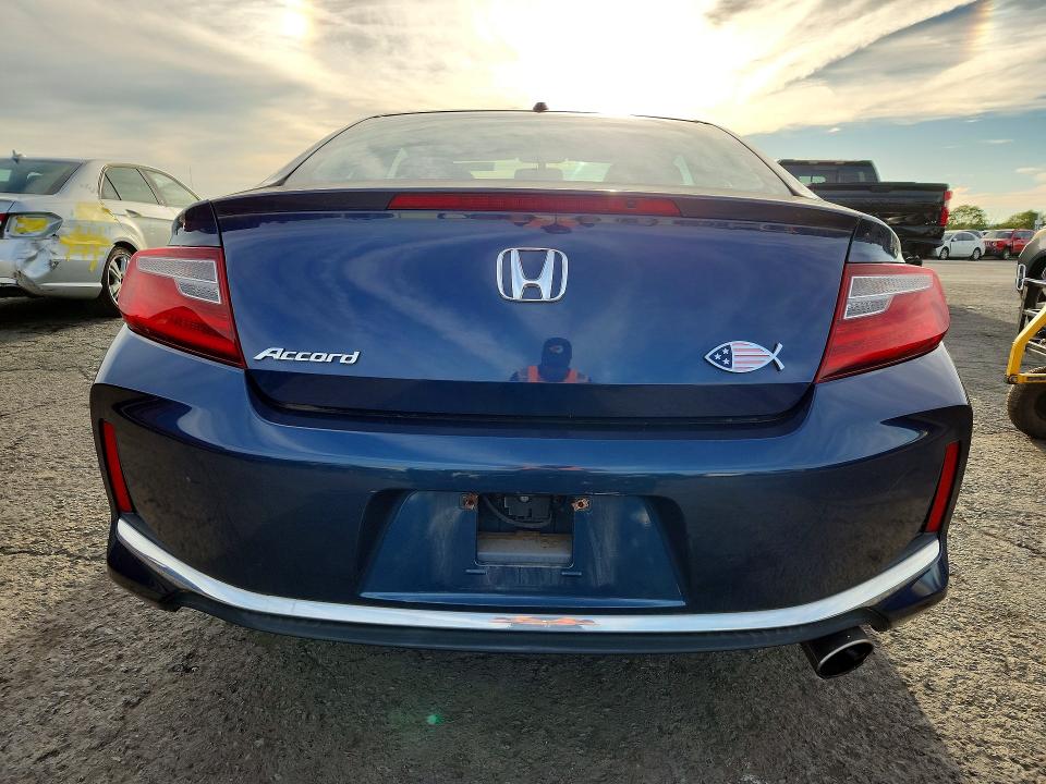 Продажа на аукционе авто 2017 Honda Accord, vin: 1HGCT1B83HA003205, номер лота: 69951386