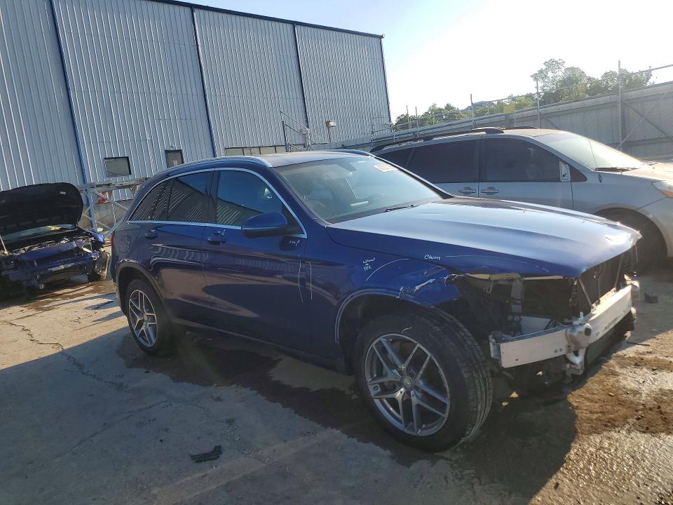 67327206 :رقم المزاد ، WDC0G4KB7HF117904 vin ، 2017 Mercedes-benz Glc مزاد بيع