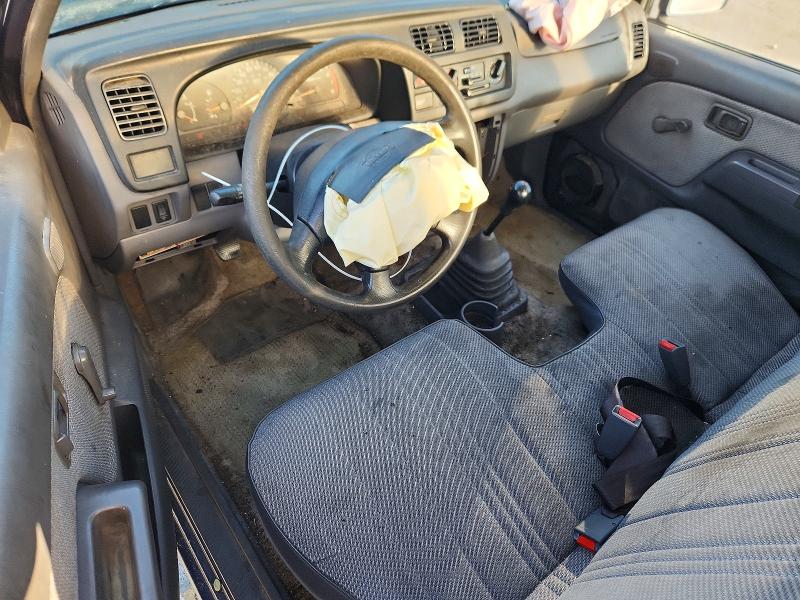 69680426 :رقم المزاد ، 1N6DD21S9YC313041 vin ، 2000 Nissan Frontier مزاد بيع
