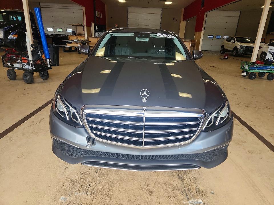 Продажа на аукционе авто 2018 Mercedes-benz E, vin: WDDZF6GB2JA425205, номер лота: 68395056
