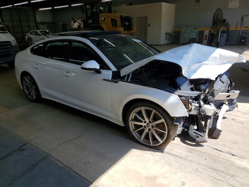 67675706 :رقم المزاد ، WAUDACF54SA007613 vin ، 2025 Audi A5 مزاد بيع