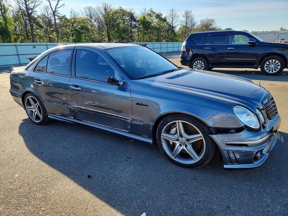 67803226 :رقم المزاد ، WDBUF77X27A997047 vin ، 2007 Mercedes-benz E مزاد بيع