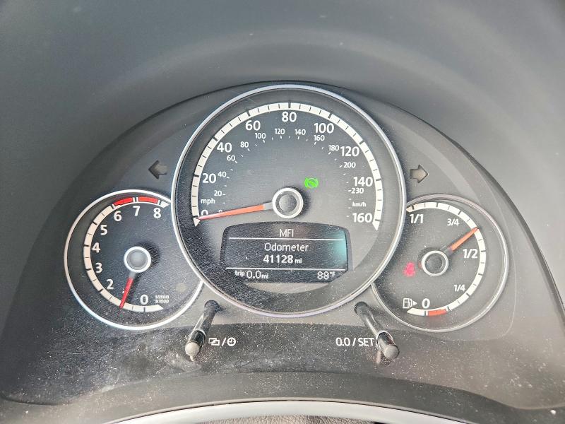 2014 Volkswagen Beetle მანქანა იყიდება აუქციონზე, vin: 3VW7S7AT2EM801539, აუქციონის ნომერი: 71084376